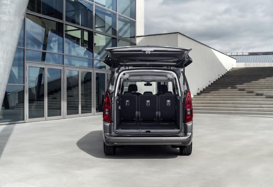 Багажник Toyota ProAce City Verso Long 2019 года  (EU) (фото 10 из 34)